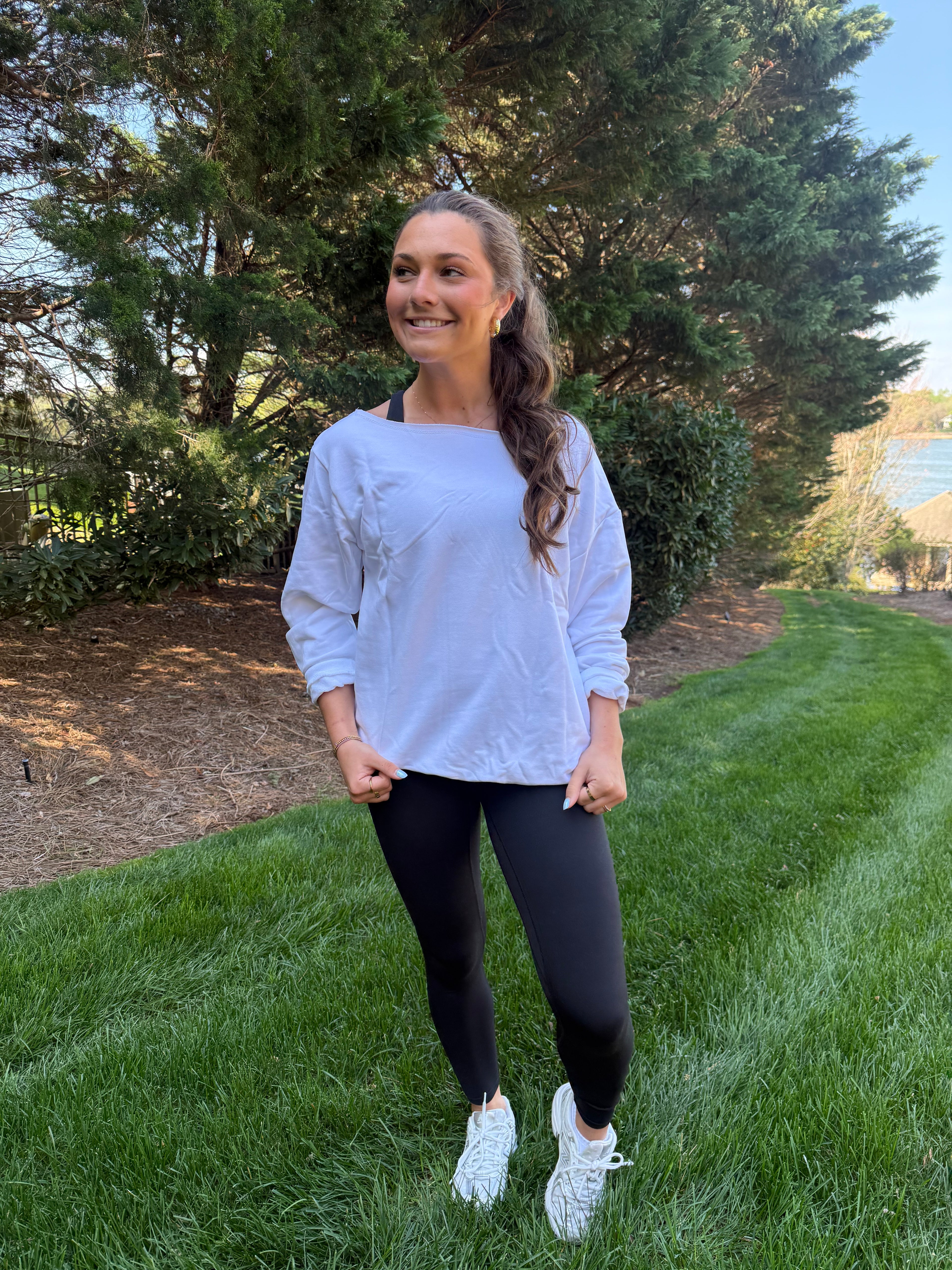 WILLOW SWAY SWEATSHIRT
